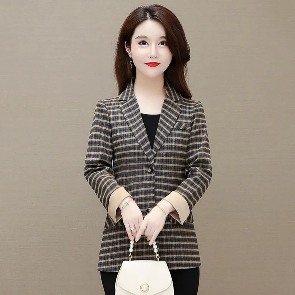 Spring Mom Loose Leisure Suit 2024 New Fashion Middle-aged Lady Slim Temperament Plaid Thin Coat Female Tide.