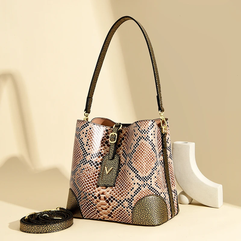 

Women's Serpentine PU Leather Handbag Luxury Shoulder Bag Designer Shoulder Bag Brand Crossbody Bag Lady Casual Tote Travel Bag