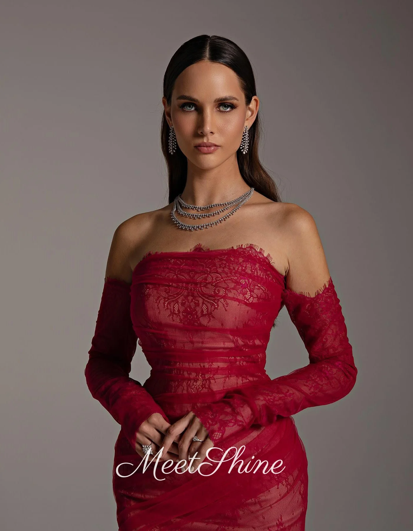 فساتين حفلة موسيقية حورية البحر باللون الأحمر العتيق قبالة الكتف فساتين مناسبة رسمية أنيقة بأكمام طويلة حسب الطلب