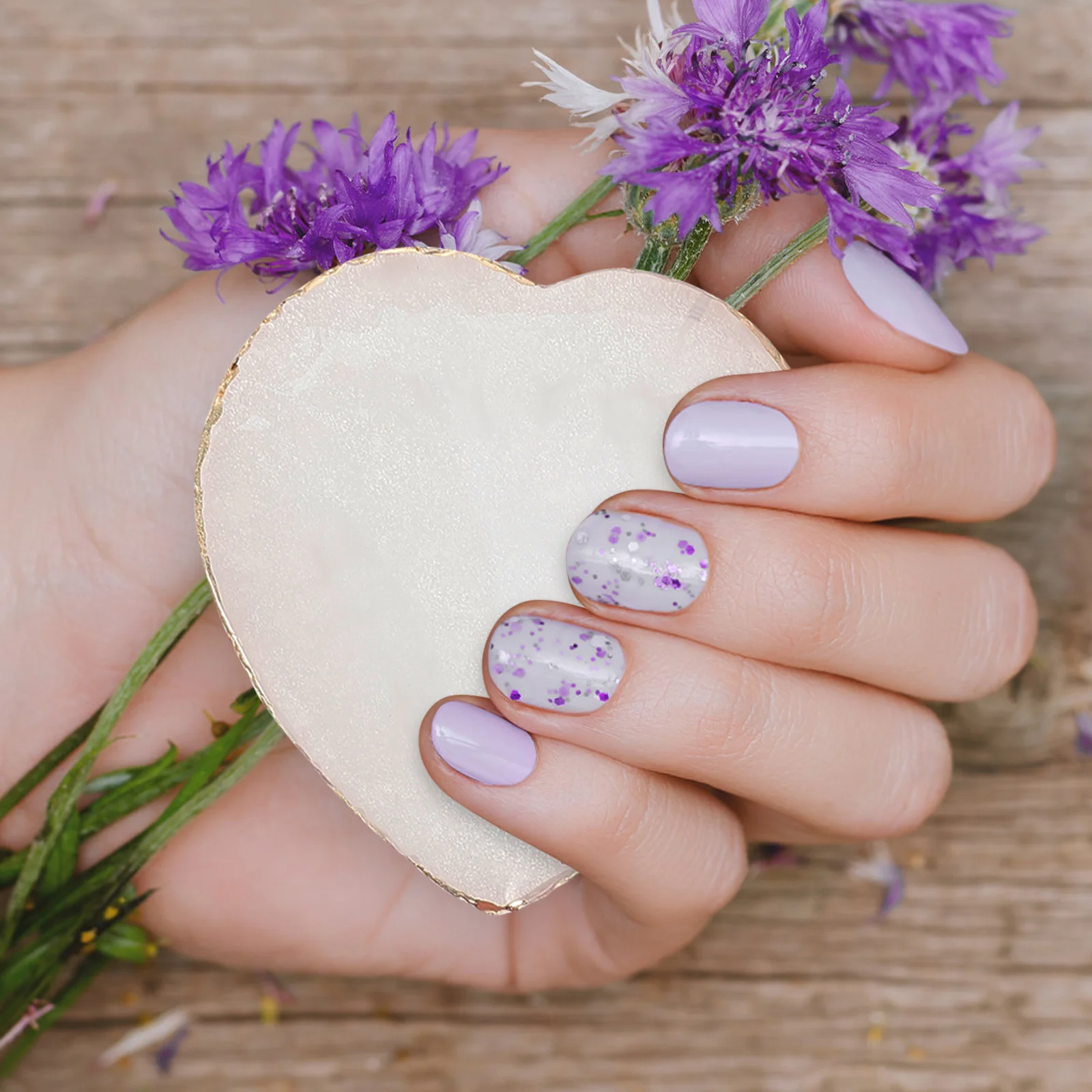 

2Pcs Nail Art Display Boards Premium Fake Nails Display Racks with Simple Design Nail Showing Stand for Salon Bedroom Dorm