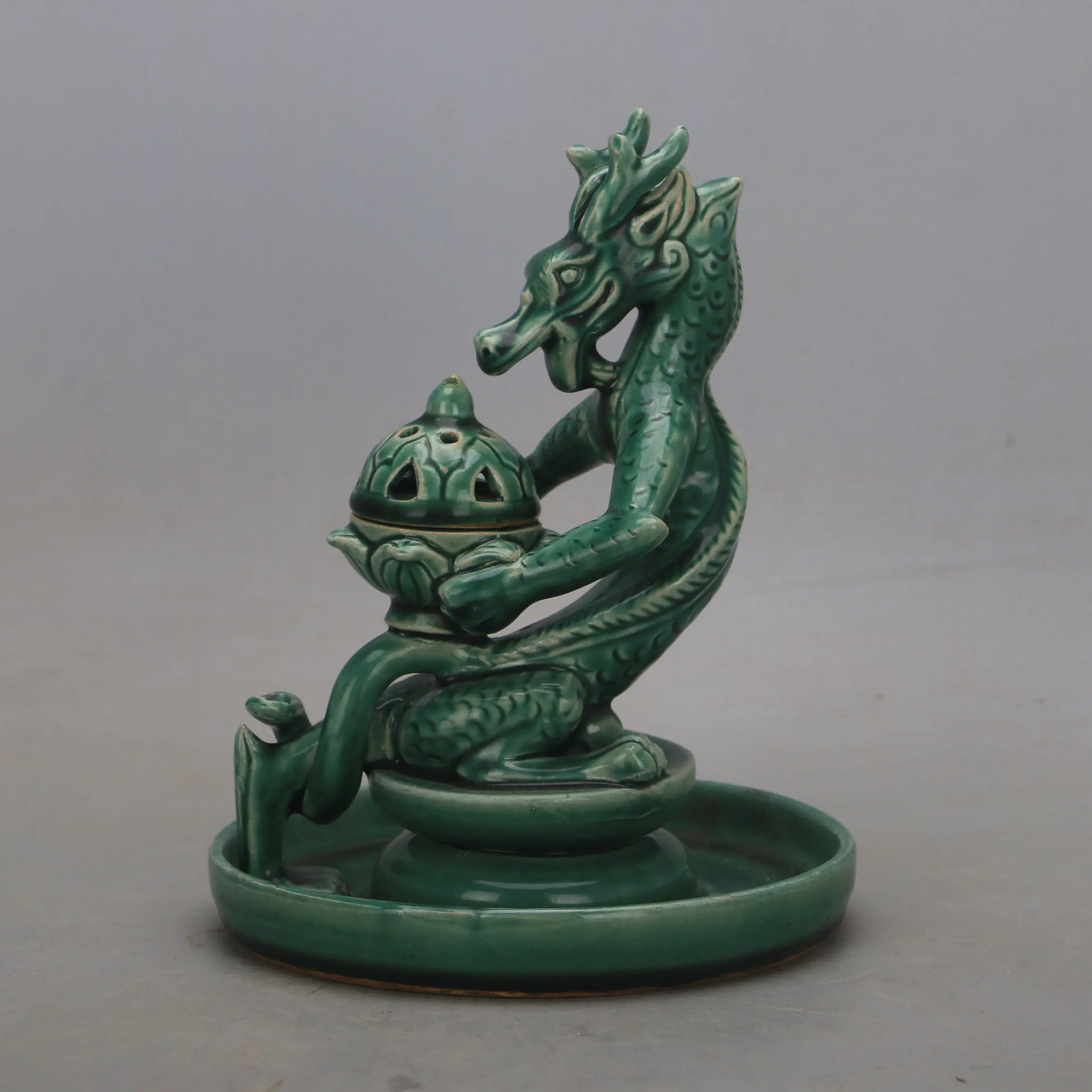 Vintage Song Dynasty Yue Kiln Green Glazed Dragon Pattern Porcelain Hand Warmer Handmade Retro Decor Collectible