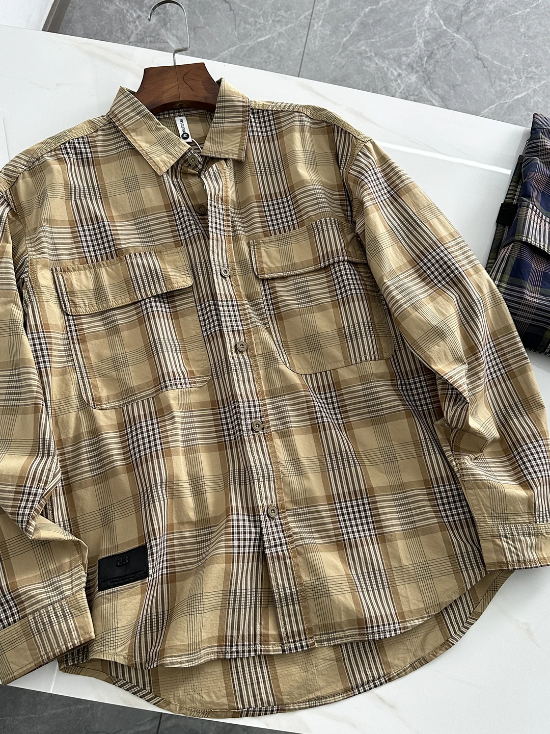 

Men's Casual Thiened Loose Cotton irt Outerwear Autumn Faionable Cheered Color Colion Pure Cotton Long Sve Butt...