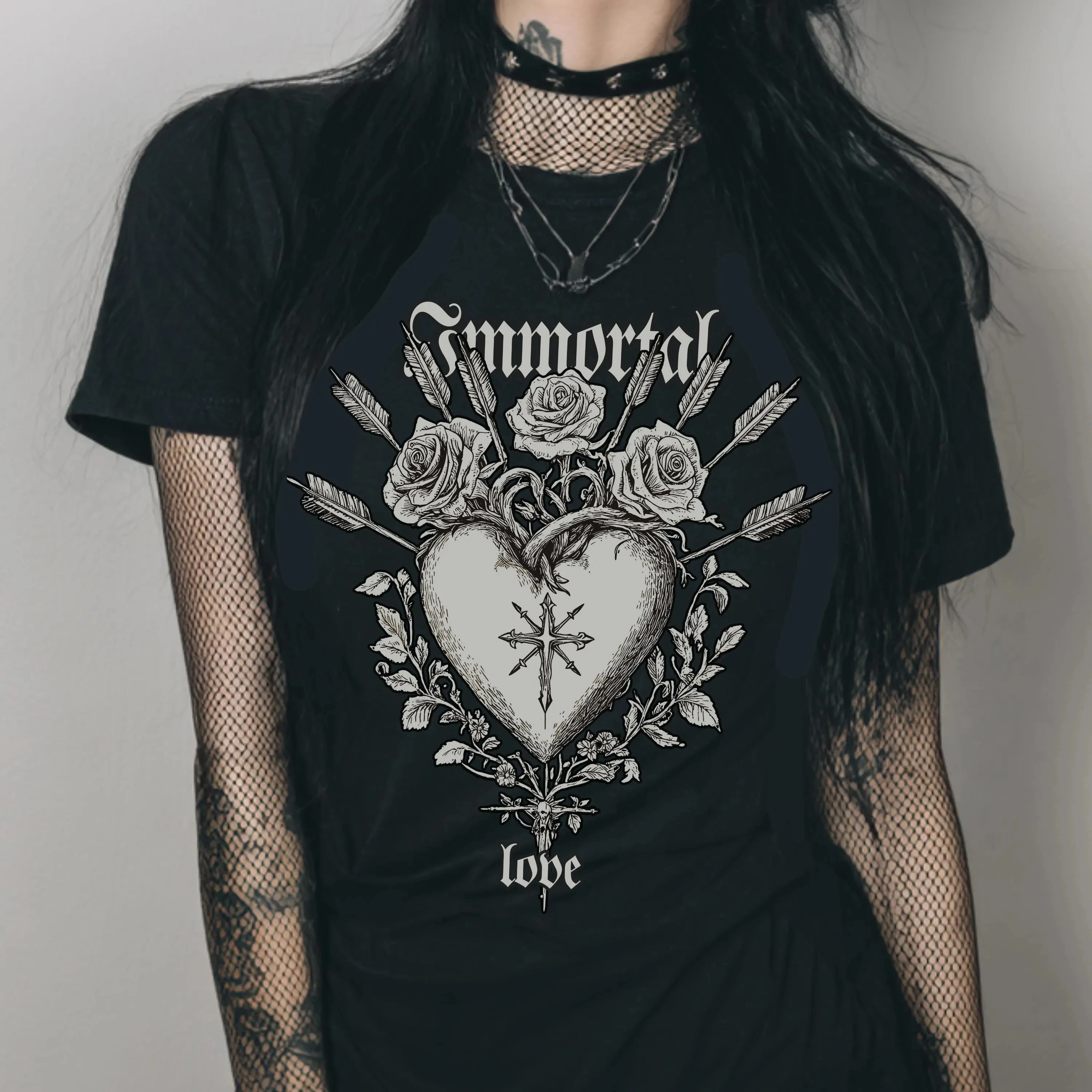 Arrow Heart T-shirt Pink Pastel Gothic Y2K Pattern- Gothic-style clothing. Coquette Whimsigoth clothing. A Gothic gift for her.