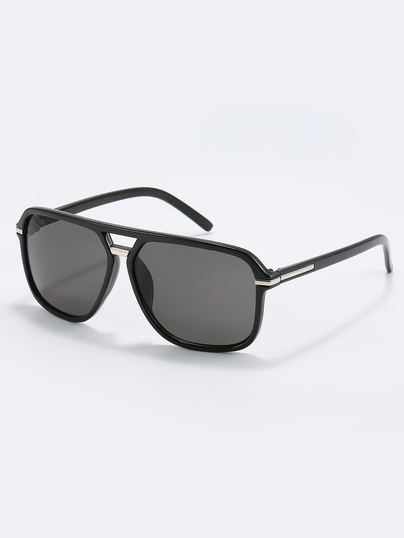 European and American-style aviator frame fashion sunglasses, suitable for both men and women, ideal for everyday wear