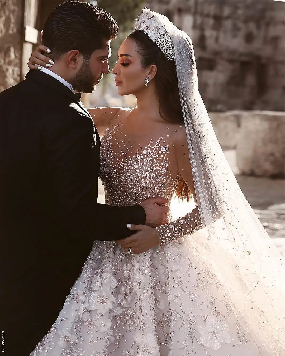 Robe de mariée à manches longues en cristal de paillettes de luxe, robe de Rhde Rotterdam, appliques de perles kly, robes de patients de Dubaï, train de cour, robe éducative, Novia