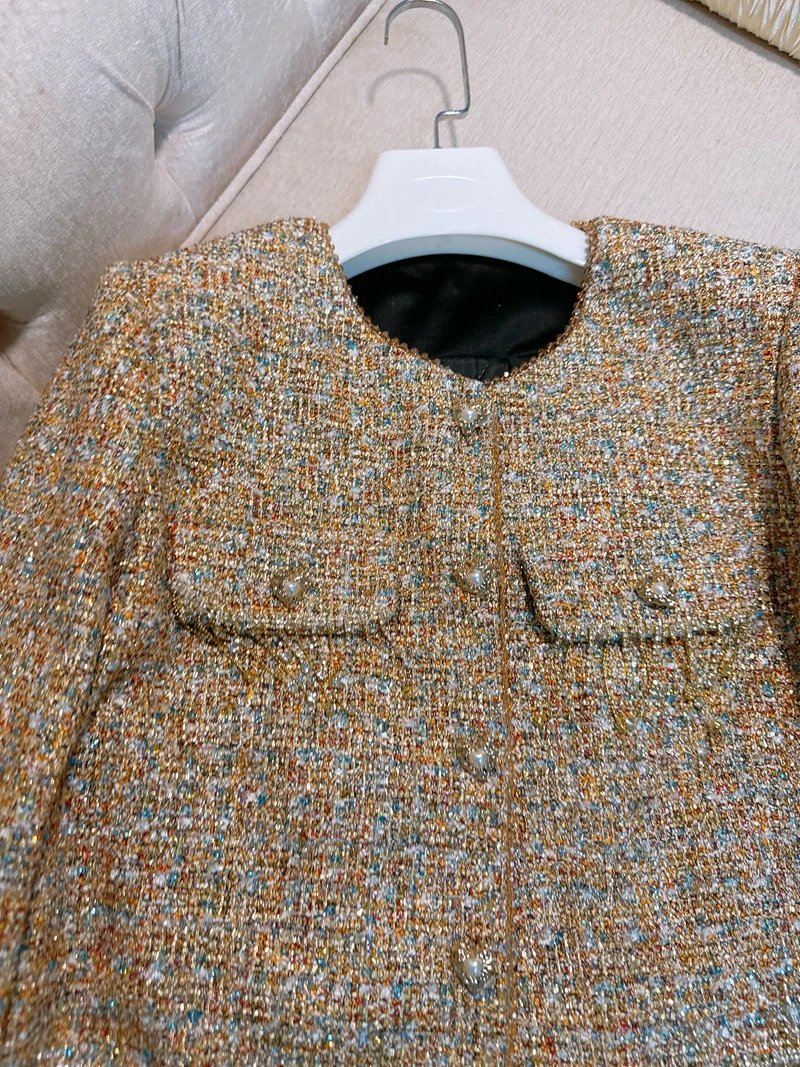   เสื้อโค้ทขนเฟอร์เทียมแบบไม่มีลายเย็บติดกัน พร้อมพู่ห้อย สไตล์ฝรั่งเศส ทรงเข้ารูปสำหรับผู้หญิง เสื้อคลุมฤดูใบไม้ร่วง ทำจากเส้นใยโพลีเอสเตอร์