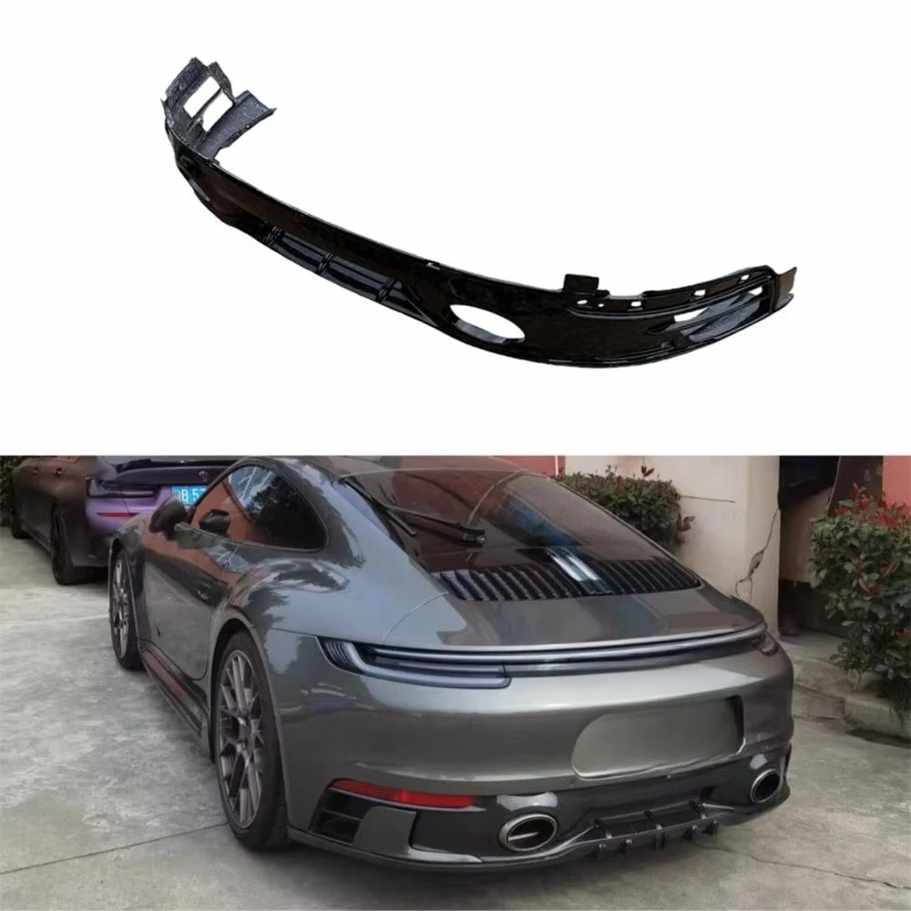 Car Body Kit OEM Style Dry Forged Carbon Fiber Rear Diffuser Rear Lip for Porsche 911 992 Turbo S 2-Door 2019-2020