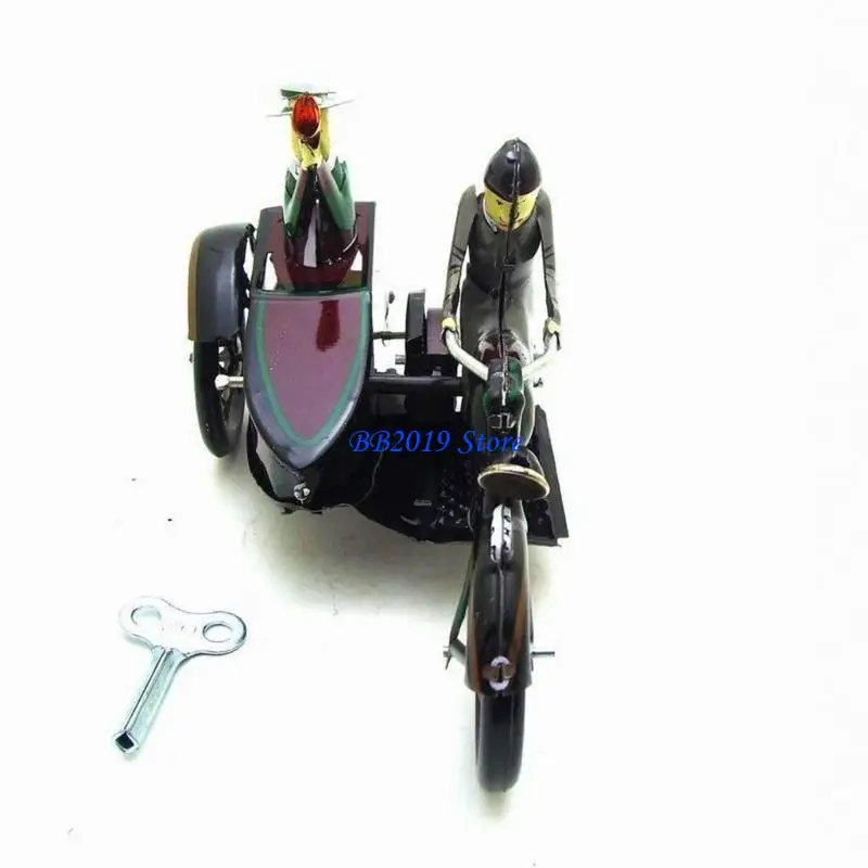 Q0KB Tinplate Men Tricycle Toy Design Onor Wind Up para adultos y niños juguete mecánico vintage