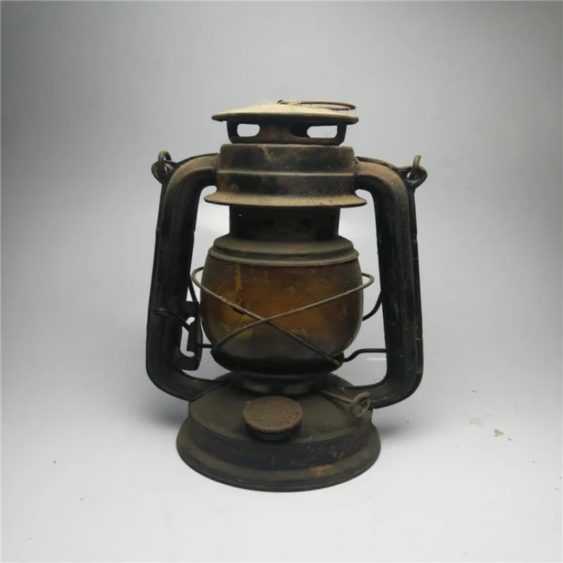 Factory Wholesale Antique Crafts Retro Distressed Collection Lamp（Antique Distressed Barn Lantern）Ornaments