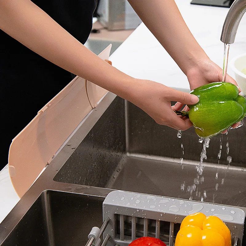 

Suction Cup Sink Water Baffle Household Kitchen Water Barrier Home Kitchen Sink Accessories