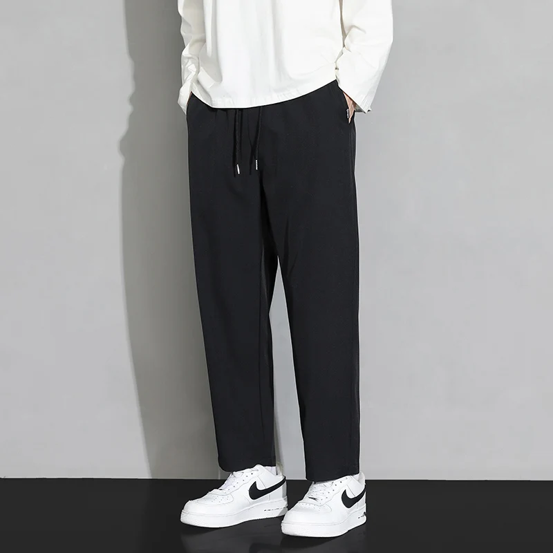 Lockere Herrenhose für Frühling und Herbst mit elastischem Bund und Kordelzug, lässige, einfarbige Hose, weich und atmungsaktiv