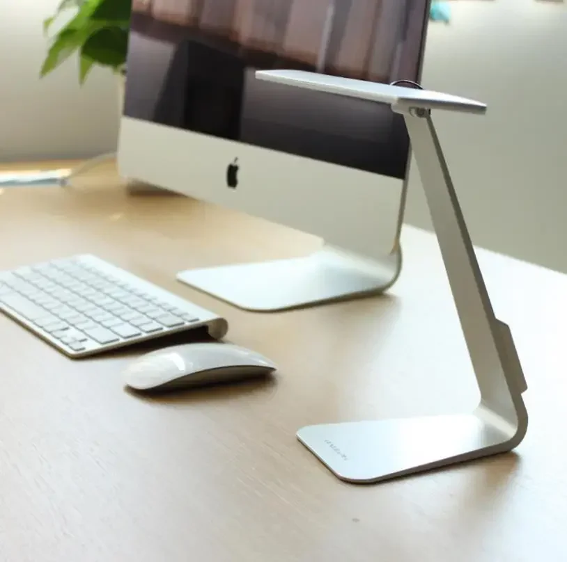 أزياء رقيقة جدا LED لمبة مكتب USB شحن القراءة للطي لمبة مكتب طالب عنبر التعلم مصباح مكتبي بسيط