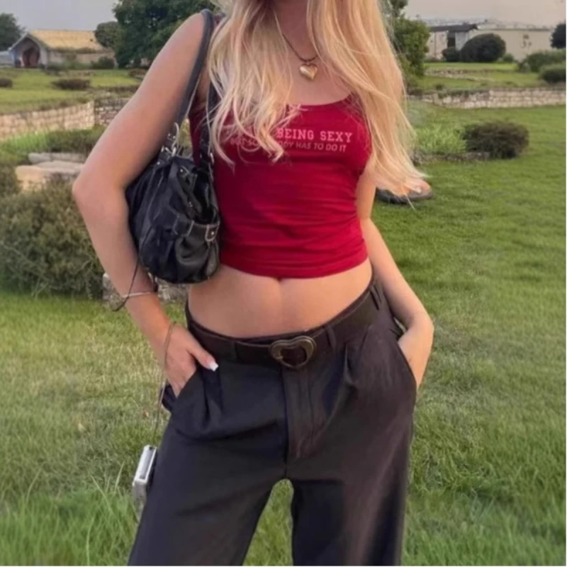 Primavera y novedad de verano camisola sexy con temperamento de chica picante, top corto de moda con estampado de letras   ﻿