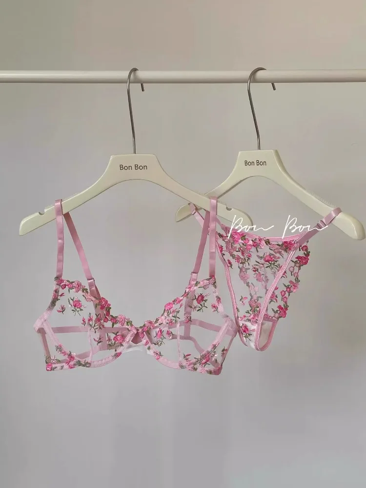 Conjunto de sutiã de renda inspirado no anime com bordado floral, roupa íntima transparente sensual 32-38, sutiã de copo completo estilo anime japonês AB