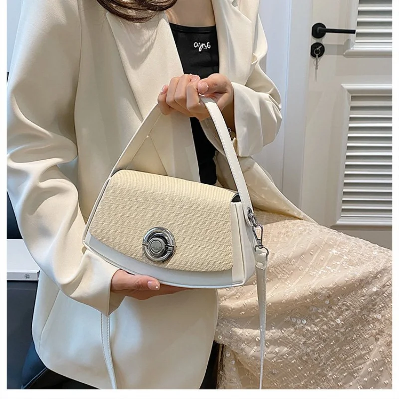 

Sophisticated Women's Tote Bag Made Of Microfiber Leather Boasting Trendy Lasting Spacious Soft Daily Modern Look​