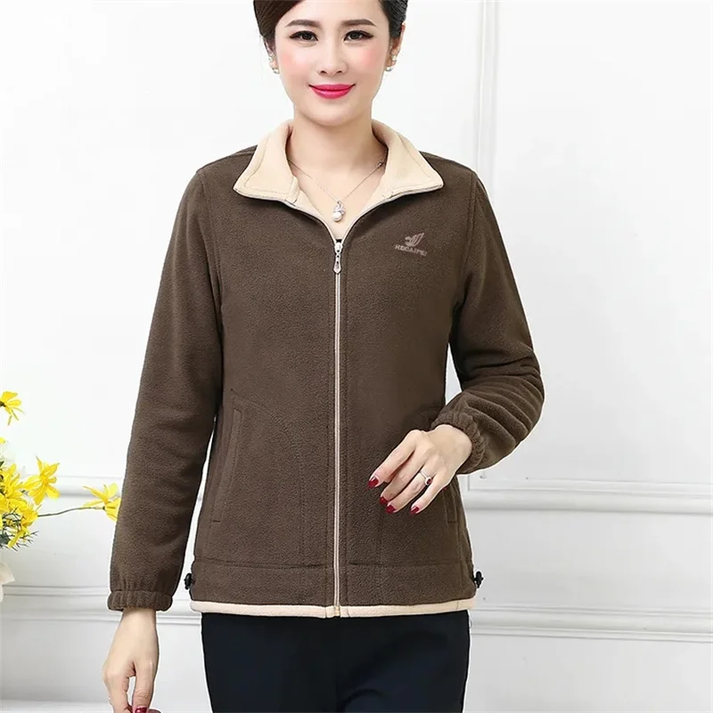 Middle-Aged Women's Sweatershirt Coat 2027 Autumn Winter New Camel Hair Polar Fleece Jacket Female Large Size Cardigan Overwear