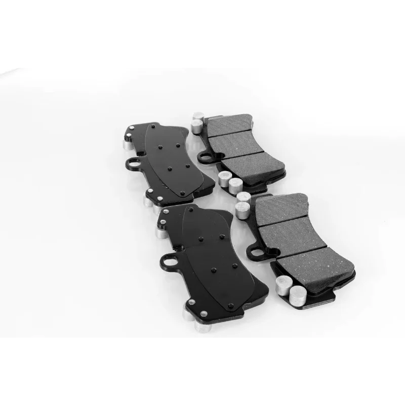 1 ชุดชุดผ้าเบรคสําหรับ Audi Q7 4L 3.0D ด้านหน้า 06 ถึง 15 NK 4L 0698151 ชาร์ล 0698151 บีดี977