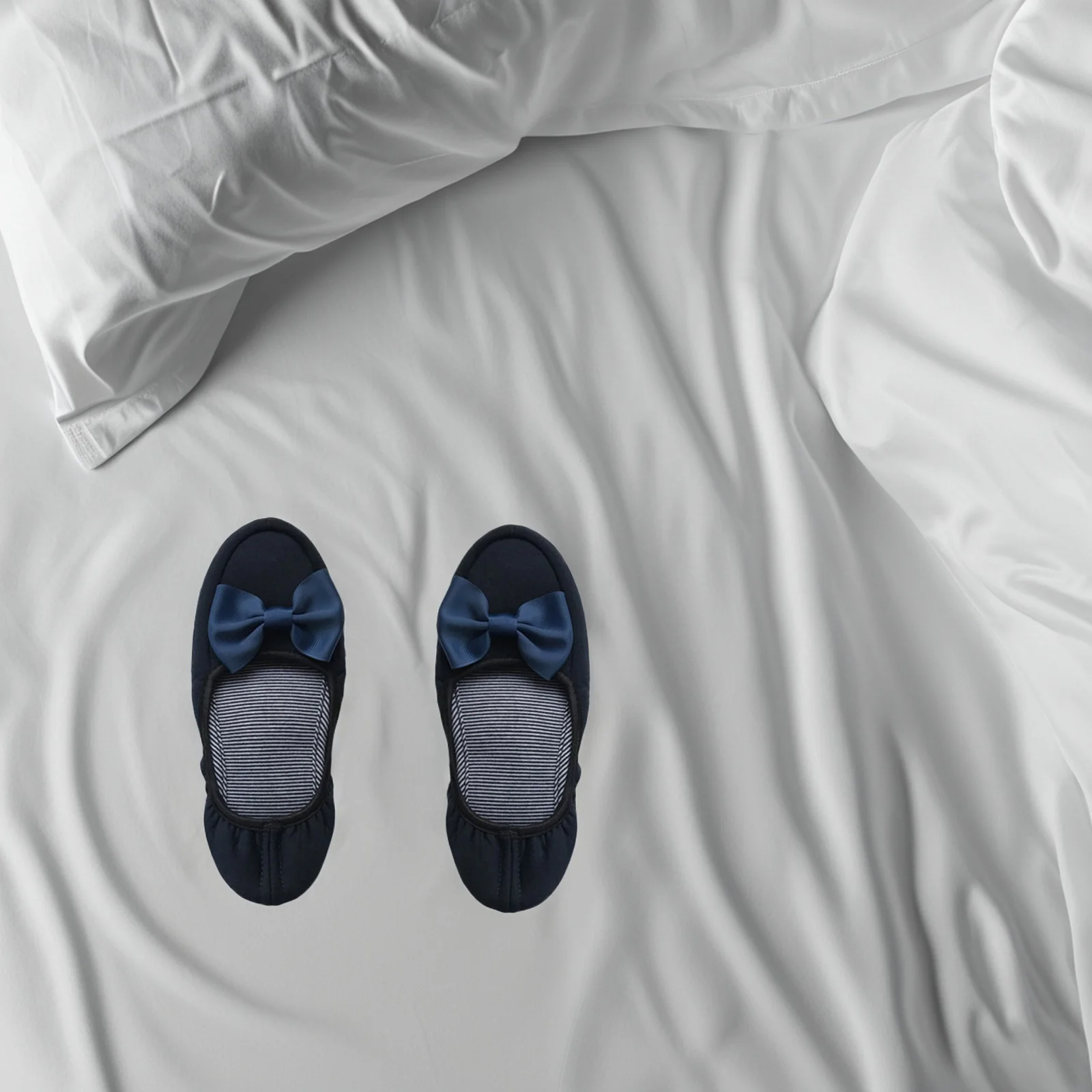 

Женские портативные складные тапочки 24,5 см, домашние хлопковые лоферы с бесшумной подошвой, свободный размер, синие, прочные, легкие для очистки