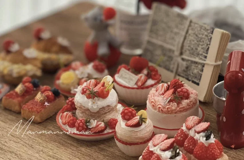 Miniature Christmas Food Set Realistic Xmas Cake Snowman Tree Cup Strawberry Cream Cup Gingerbread Man Star Cookie Accessories