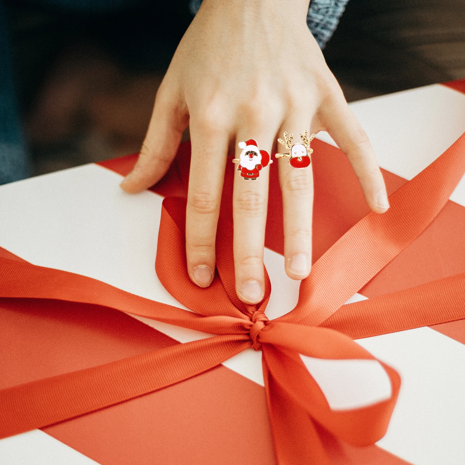 

10Pcs Christmas Cartoon Finger Rings Oil Dripping Craft Smooth Edges Adjustable Unisex Kids Party Stylish Rings