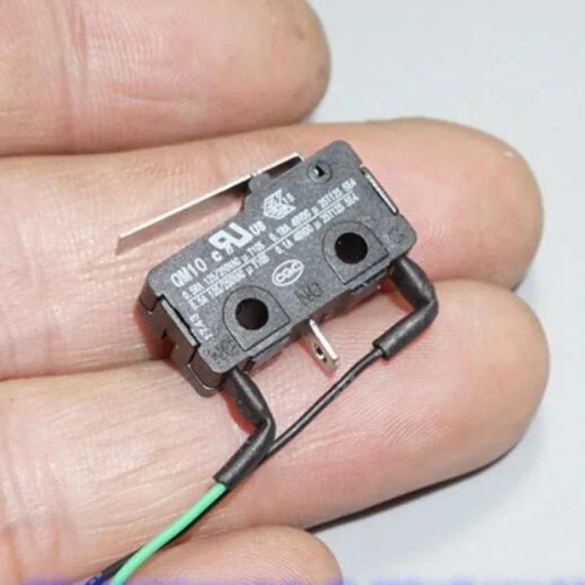 Small Micro Switch Limit Switch 3 Feet Black 0.5A,125/250VAC and 0.1A,48VDC マイクロスイッチ