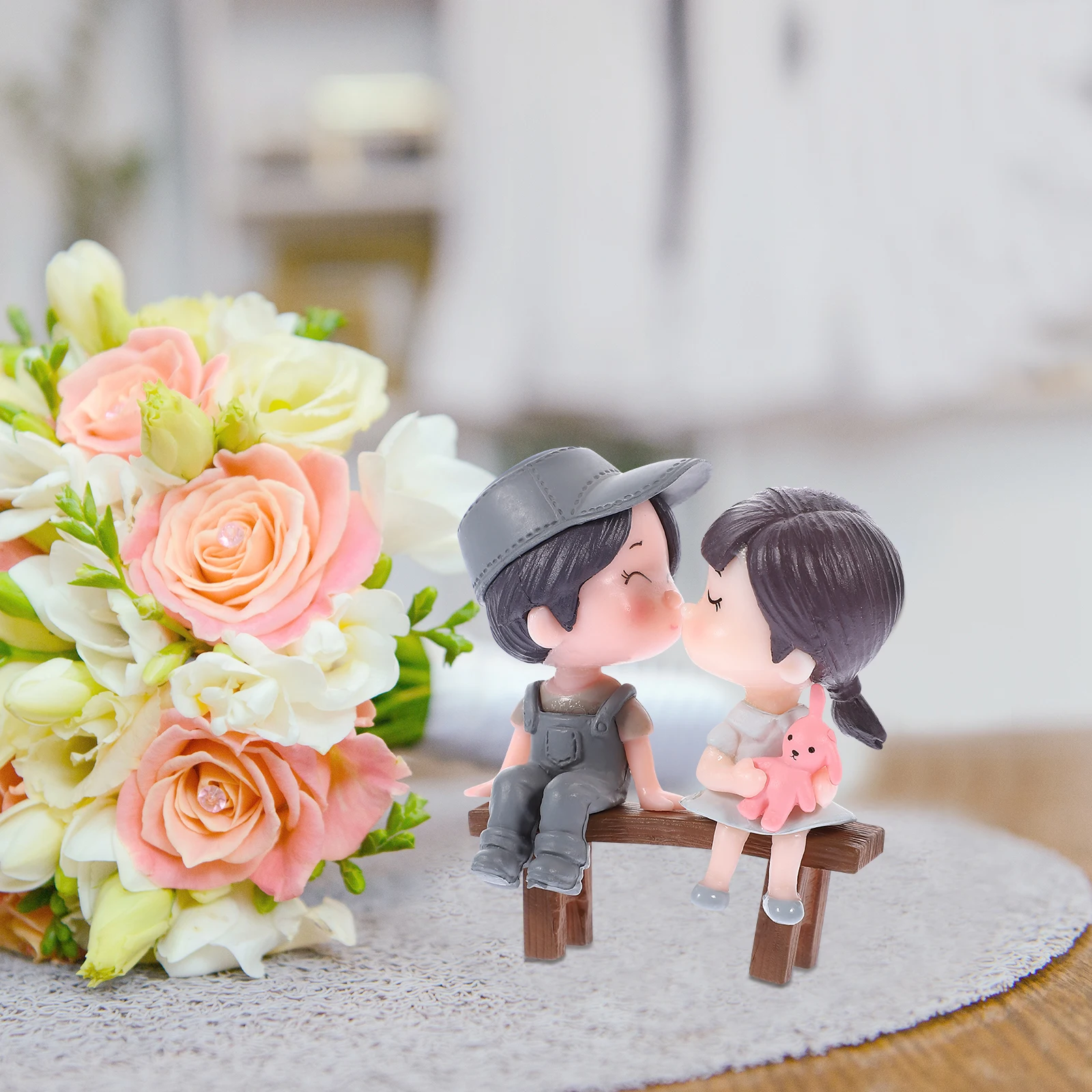 

2 Sets Pvc Lovers Sculpture Durable Garden Statue Sturdy Couple Desktop Ornament Simulated Decor For Courtyard Home Landscape