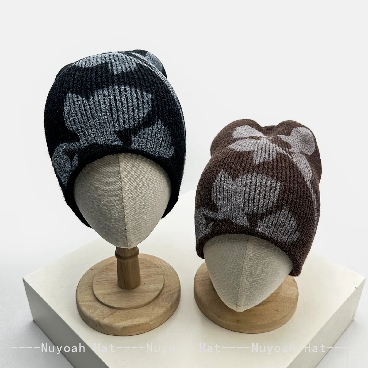 Retro Women's Knitted Beanie Hat with Spray Painted Flower Warm Korean Style Versatile Casual Outdoor Personal Fashion Accessory