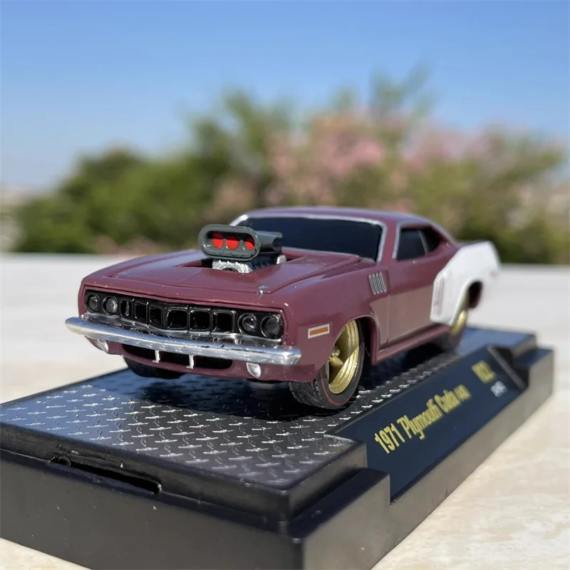 Modelo a escala 1:64, aleación fundida, coche deportivo 1971, juguetes de Metal, motor de modificación violenta de carreras, exhibición de colección de regalos de vehículo