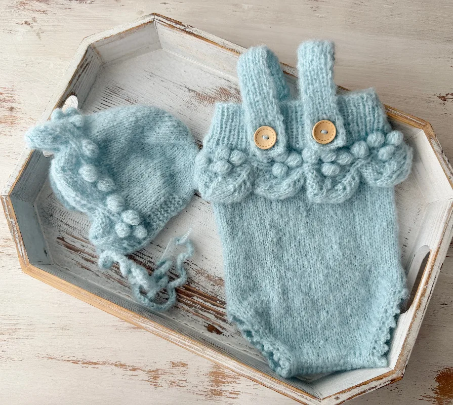 

Newborn Baby Girl Photography Clothing with Hat Handmade Knitted Blue Bodysuit with Floral Decor for Studio Photoshoot Souvenirs