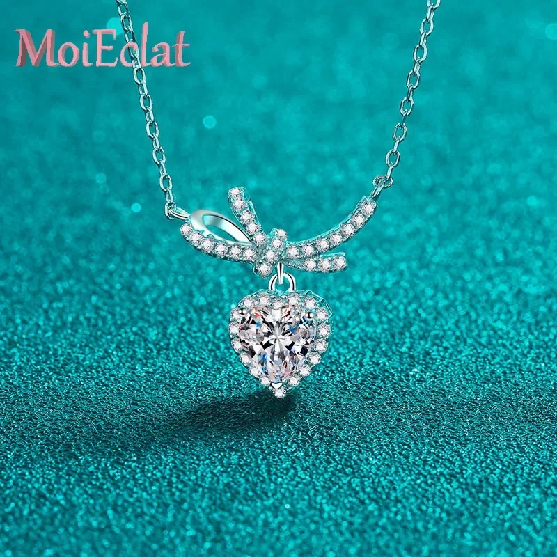 

1ct Moissanite Necklace Bow Heart-shaped Pendant for Women, Brilliant Halo Setting Platinum PT950 Luxury Clavicle Chain Jewelry