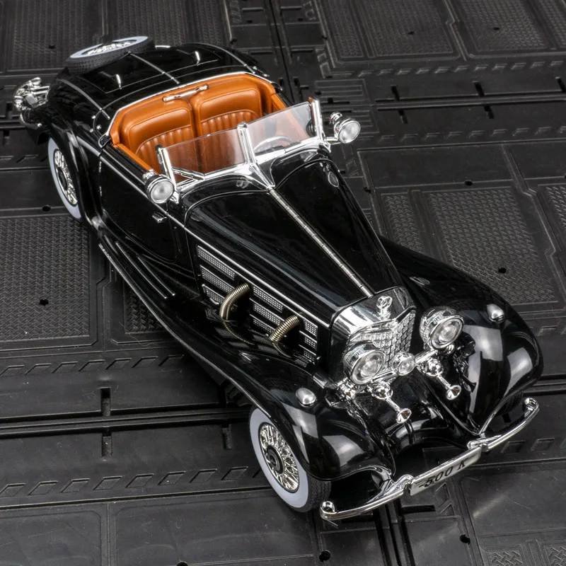 1:24 Mercedes-Benz 500k modello di auto d'epoca retrò in lega di porte di auto e il cofano anteriore e la porta del bagagliaio possono anche essere aperti