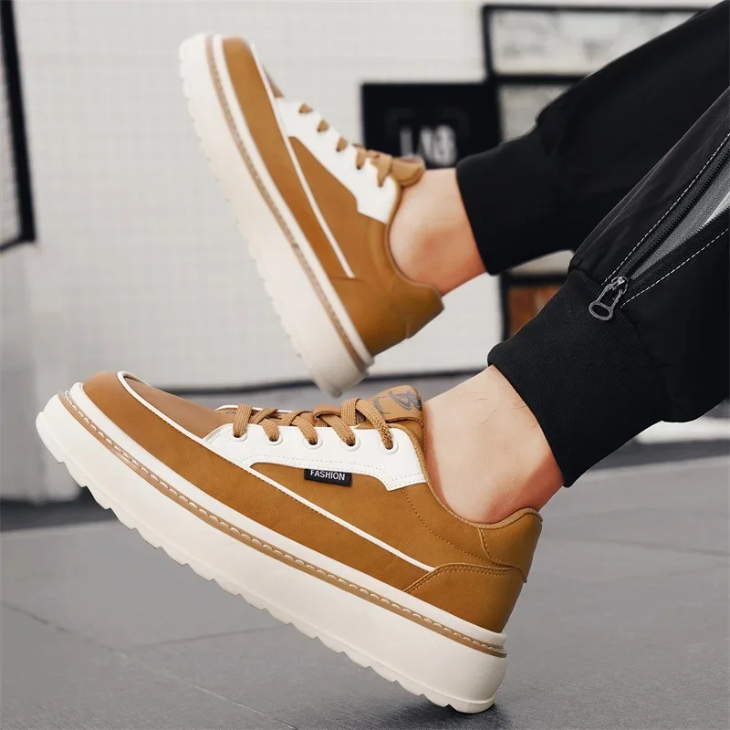 

2025 New Thick Soled Trendy Casual Sports Lightweight Autumn High-quality Casual Versatile Men's Shoes