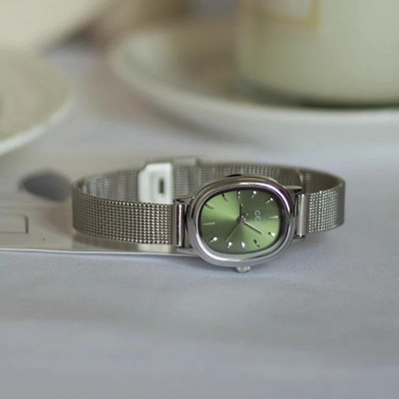 

Retro Exquisite Ladies Watch Fashion Trend Elegant Student New Waterproof Simple Quartz Watch Luxury Birthday Gift