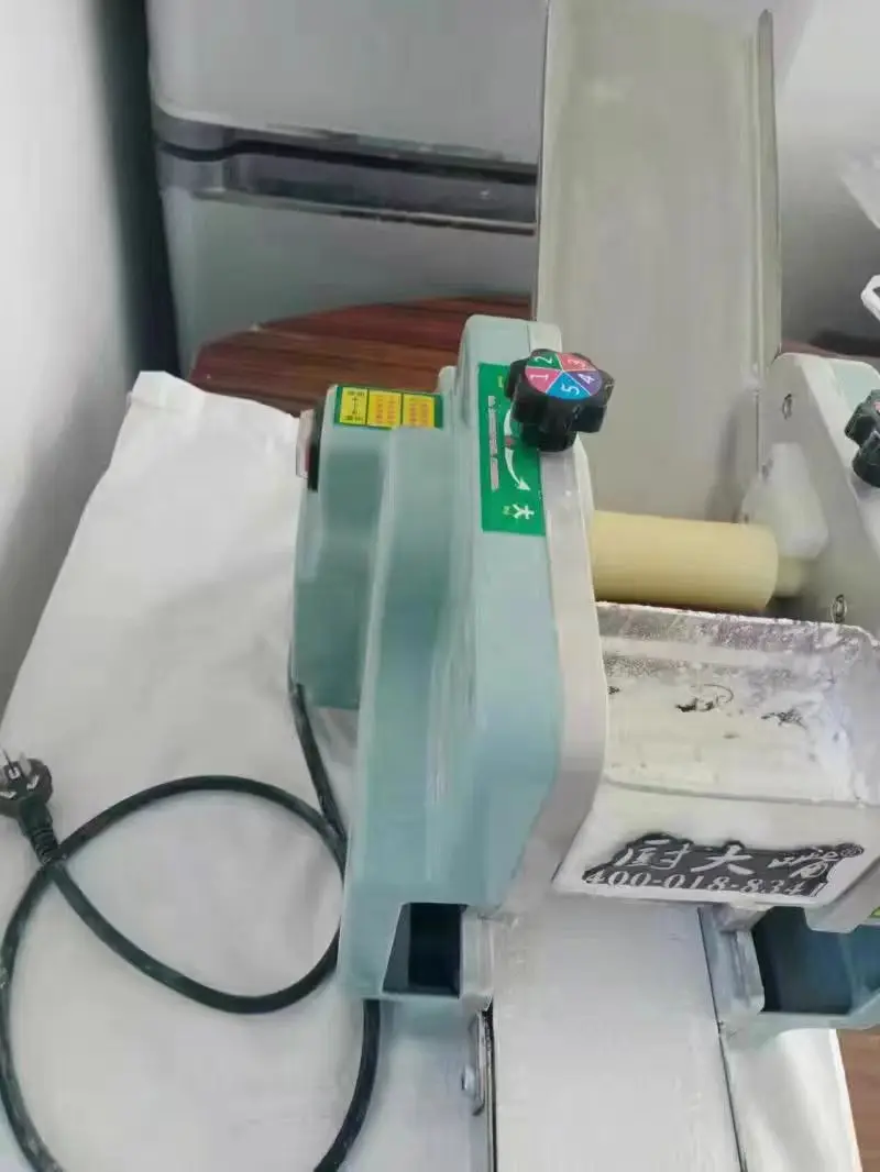 

Imitation Manual Commercial Full Automatic Small Dumpling Skin Machine Dumpling Wonton Skin Wrapper Noodle Pasta Maker 110V 220V