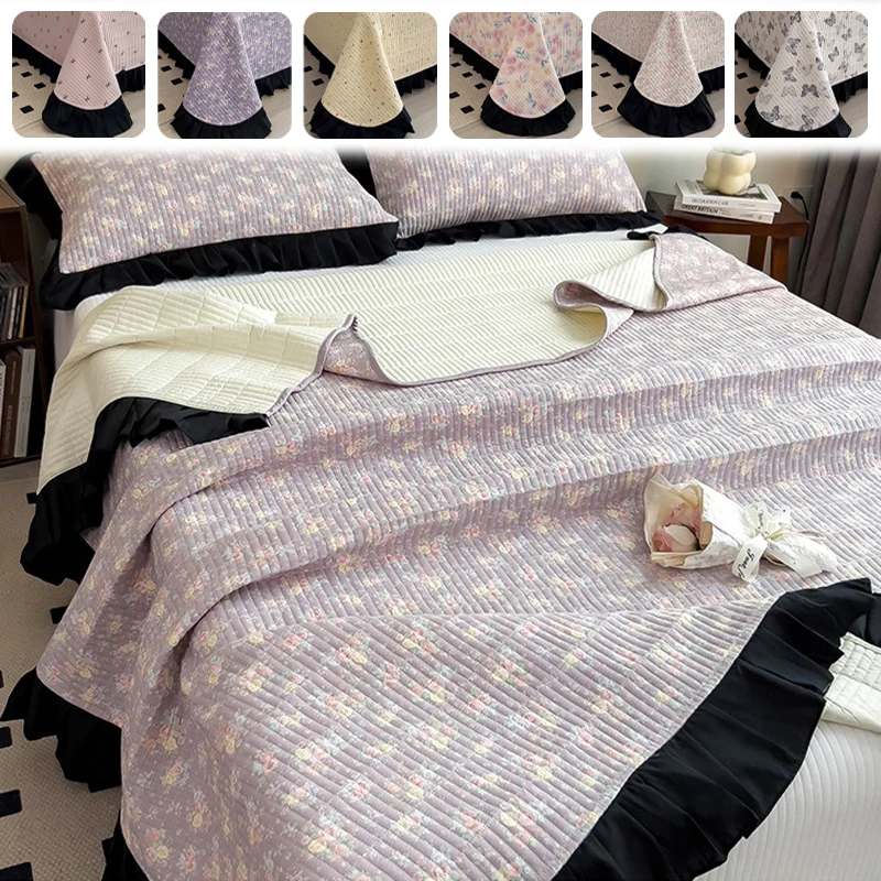 

Quilted Bedspread with Black Ruffle Hem Floral Print Washed Cotton Cover 3 Layer Thicken Mattress Protector for Multi Purpose