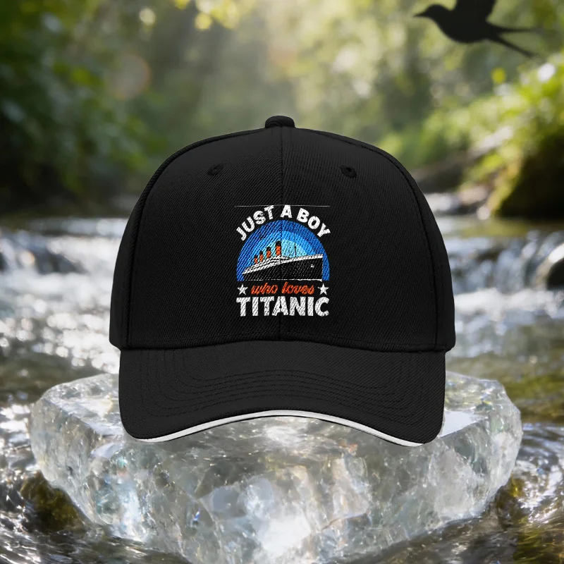 Titanic Cruise Ship Pattern Sandwich Baseball Cap, Unisex, Simple and Lightweight Adjustable Outdoor Sun Hat, Ideal Gift for Tra