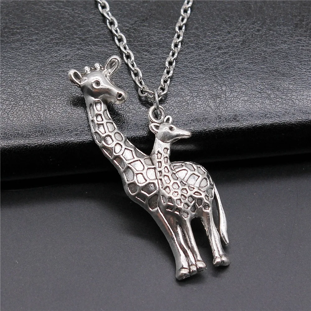 Fashion Vintage 2 Colors 54x22mm Giraffe Pendant Necklace For Women Men Long Chain Necklace Jewelry Accessories