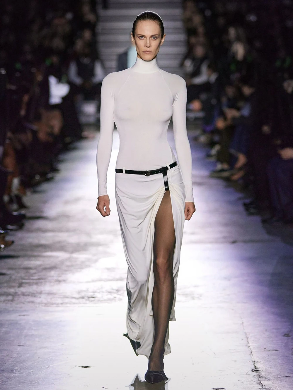

Modphy 2025 New White Turtleneck Long Sleeve Split Waist Belt Design Elastic Slimming Long Dress Women'S Fashion Clothing