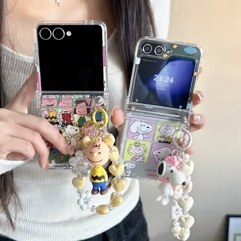 Custodia per telefono Snoopy e famiglia di Charlie con triplo piega simpatico cartone animato per Samsung Galaxy Z Flip 7FE 7 6 5 4 Cover morbida con cordino