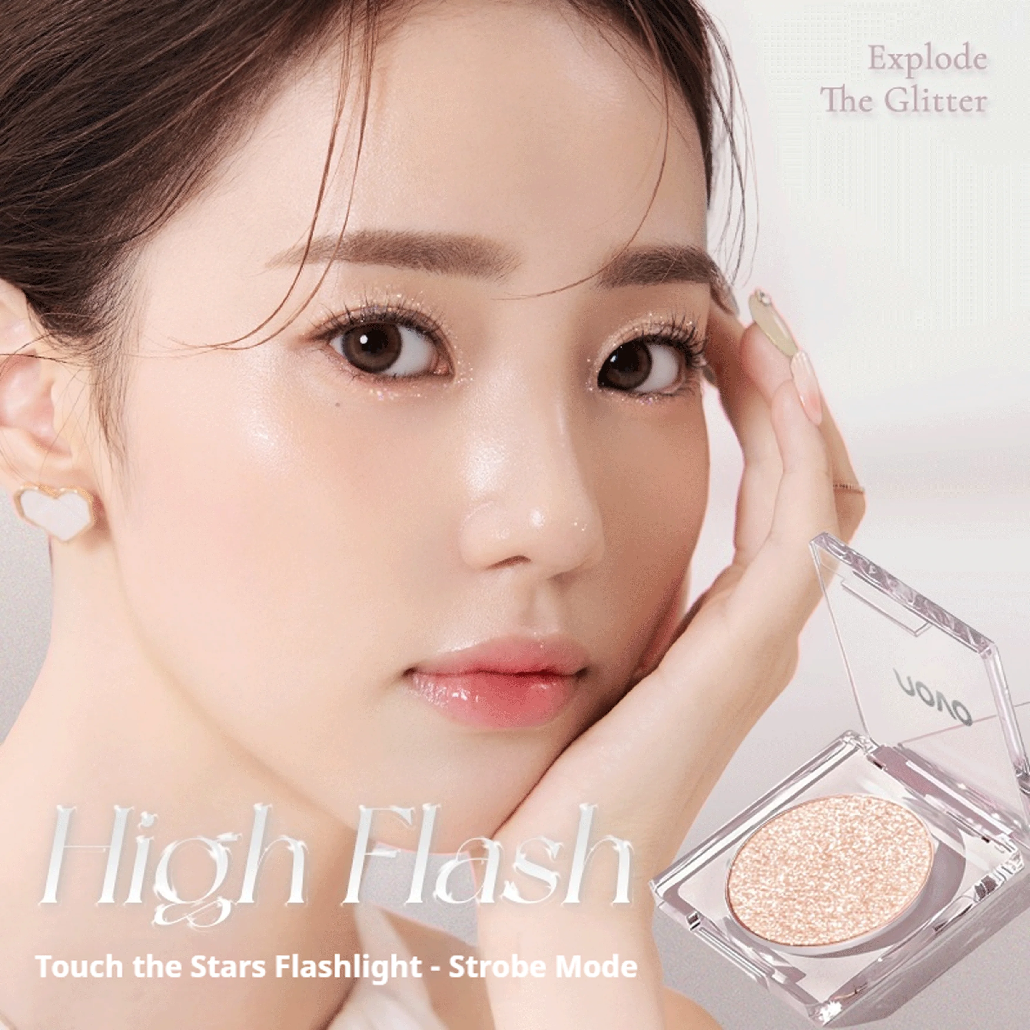 NOVO Ombretto monocromatico con finitura flash glitterata, base opaca morbida e setosa in polvere con finitura perlata