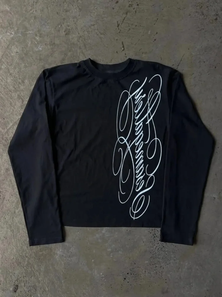 Dark Street Style Chicano Cursive Script Vertical Print Black Long Sleeve T-Shirt Gothic Tattoo Font Slim Fit Cropped Top