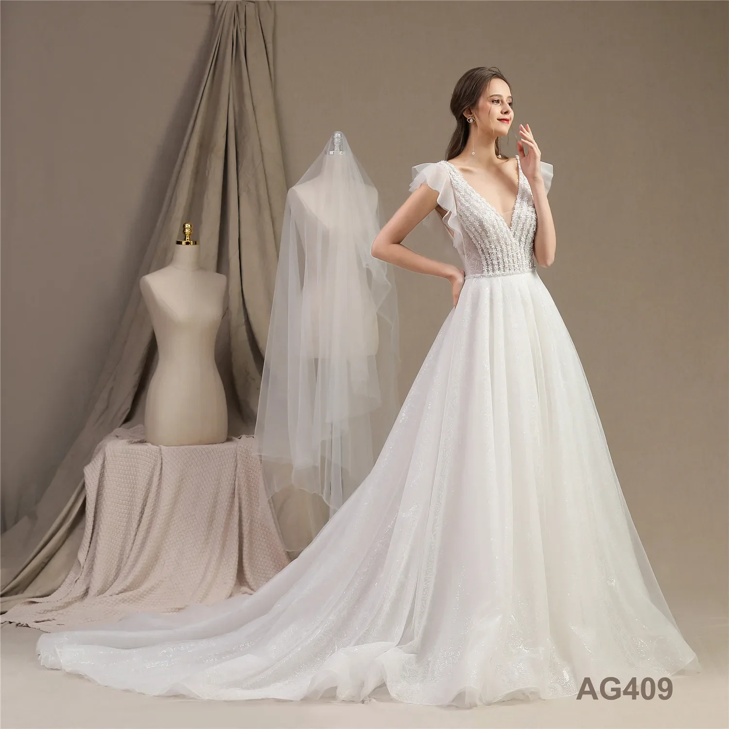 Flare sleeve V neck beading top wedding gowns dress bridal