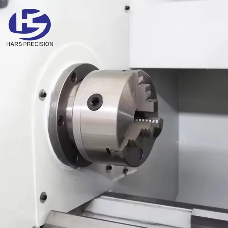 Ck6132 سعر جديد الصين للمعادن تحول السرير المسطح الأفقي مخرطة CNC Hine