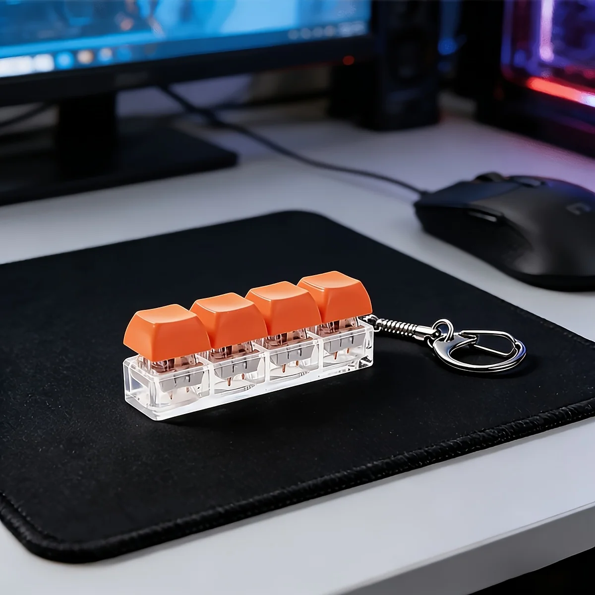 Keyboard keycap decompress keychain 4 keys press gadget finger decompress keyring