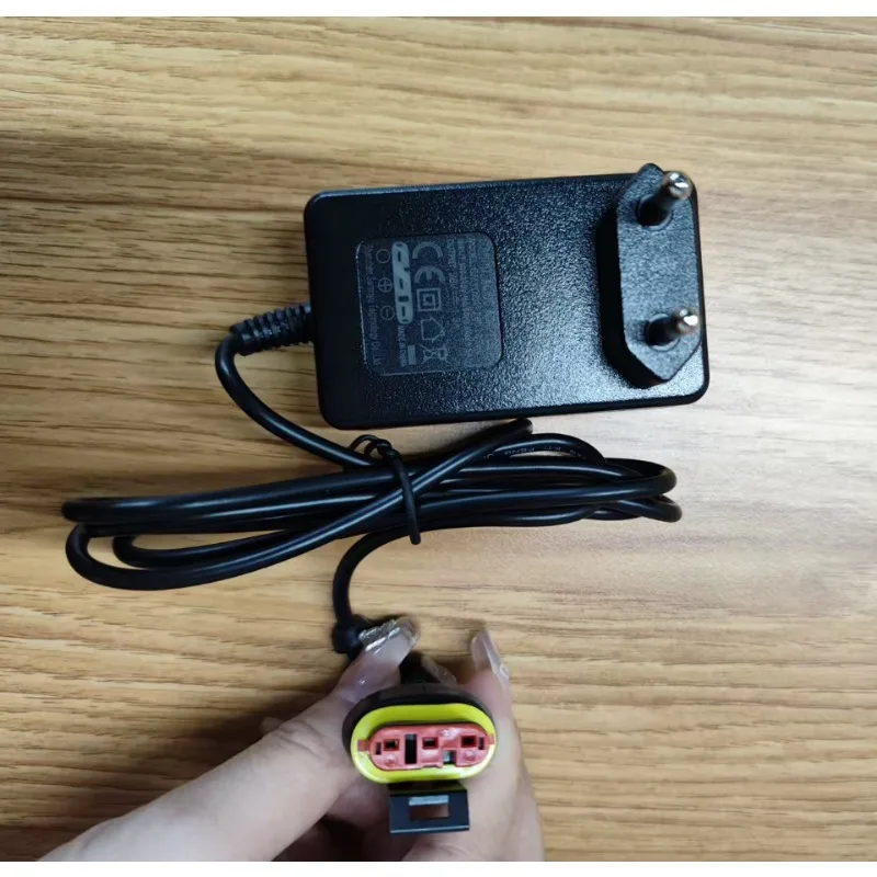 Plug 28V 1.3A Adapter Charger Power Supply for Husqvarna Automower 105 305 315X 40X 2016-2022 / Gardena 2016+/Sileno 2018