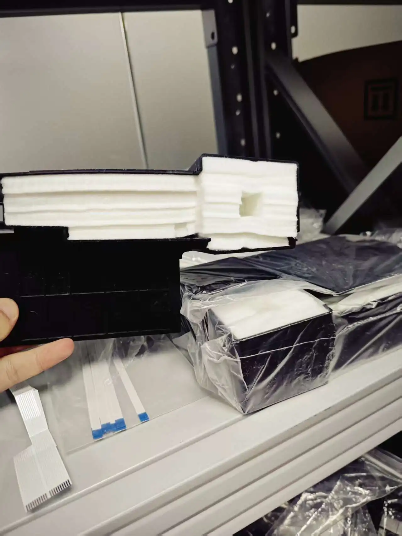 

1 шт. резервуар для губки для отработанных чернил для EPSON L111 L120 L130 L132 L211 L300 L301 L355 L220 L210 L110 L380 L365 L222 L360 L366 L310