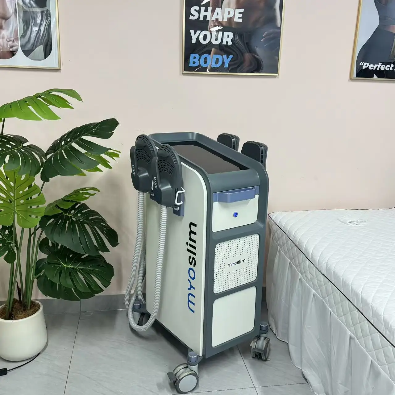 

MYoslim RF EMS Body Sculpt Machine Portable Pelvic Pad Muscle Stimulation Slimming Technology Sculpting Fat Electromagnetic