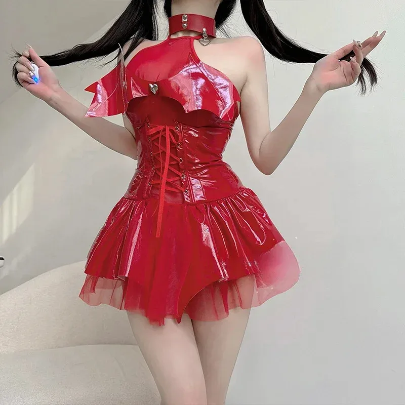 قمامة الدببة المرأة مثير كلوبوير أنيمي الشيطان الأحمر المثيرة الملابس الداخلية بولي Leather الجلود ضمادة إغراء الرسن الرقبة مصاص دماء 2025 جديد