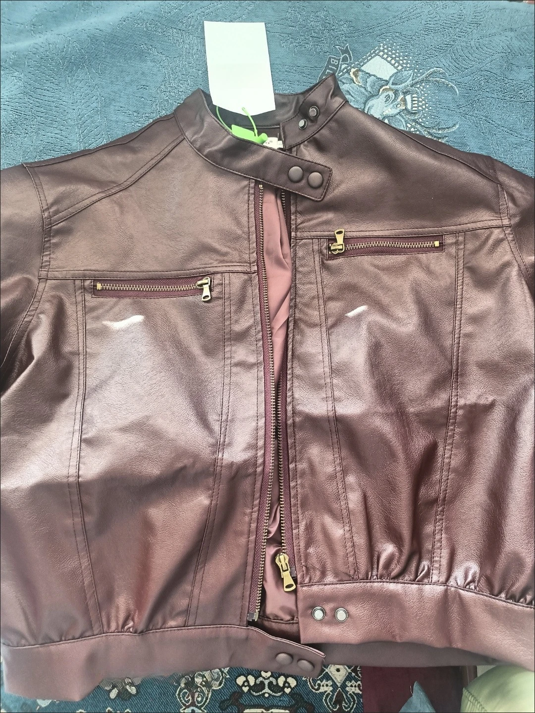 Red Coffee Colored Maillard Round Neck Shoulder Short Small Leather Coat Female Senior Little Man 2025 New Motorcycle Suit