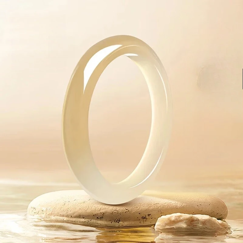 

Natural High Ice Agate Chalcedony Bracelet, Fashionable Temperament Daily Jade Bracelet